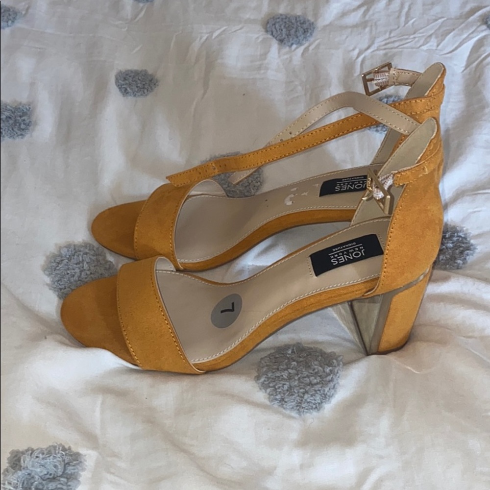 Jones New York heels